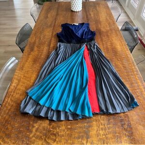 Diane von Furstenberg Colorblock Pleat Dress Size 8